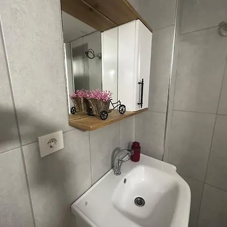 300 Meters To Konyaalti Beach 2+1 Large And Spacious Apartament *