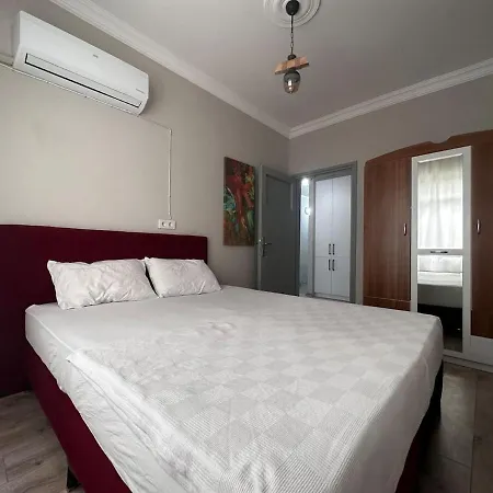 Διαμέρισμα 300 Meters To Konyaalti Beach 2+1 Large And Spacious